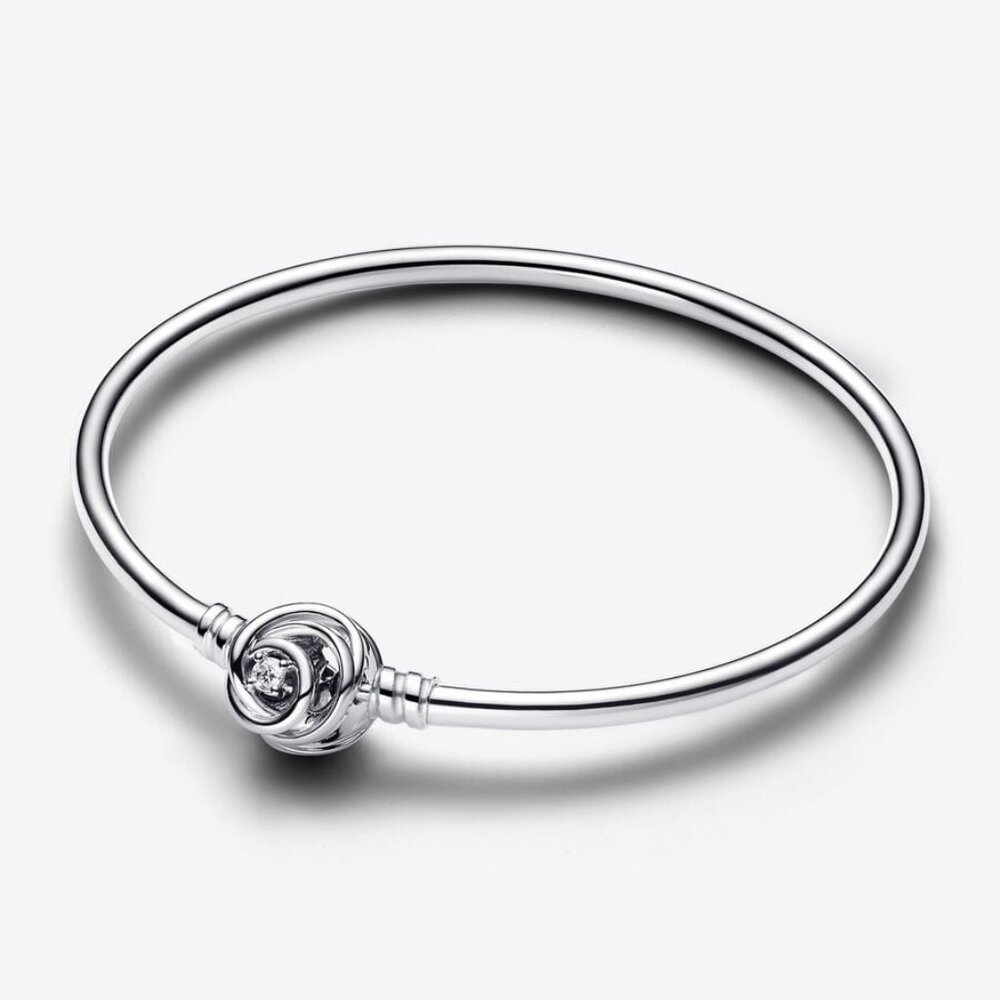 NWT (Box) Pandora Moments Encircled Clasp Bangle Sterling Silver 6.7 in